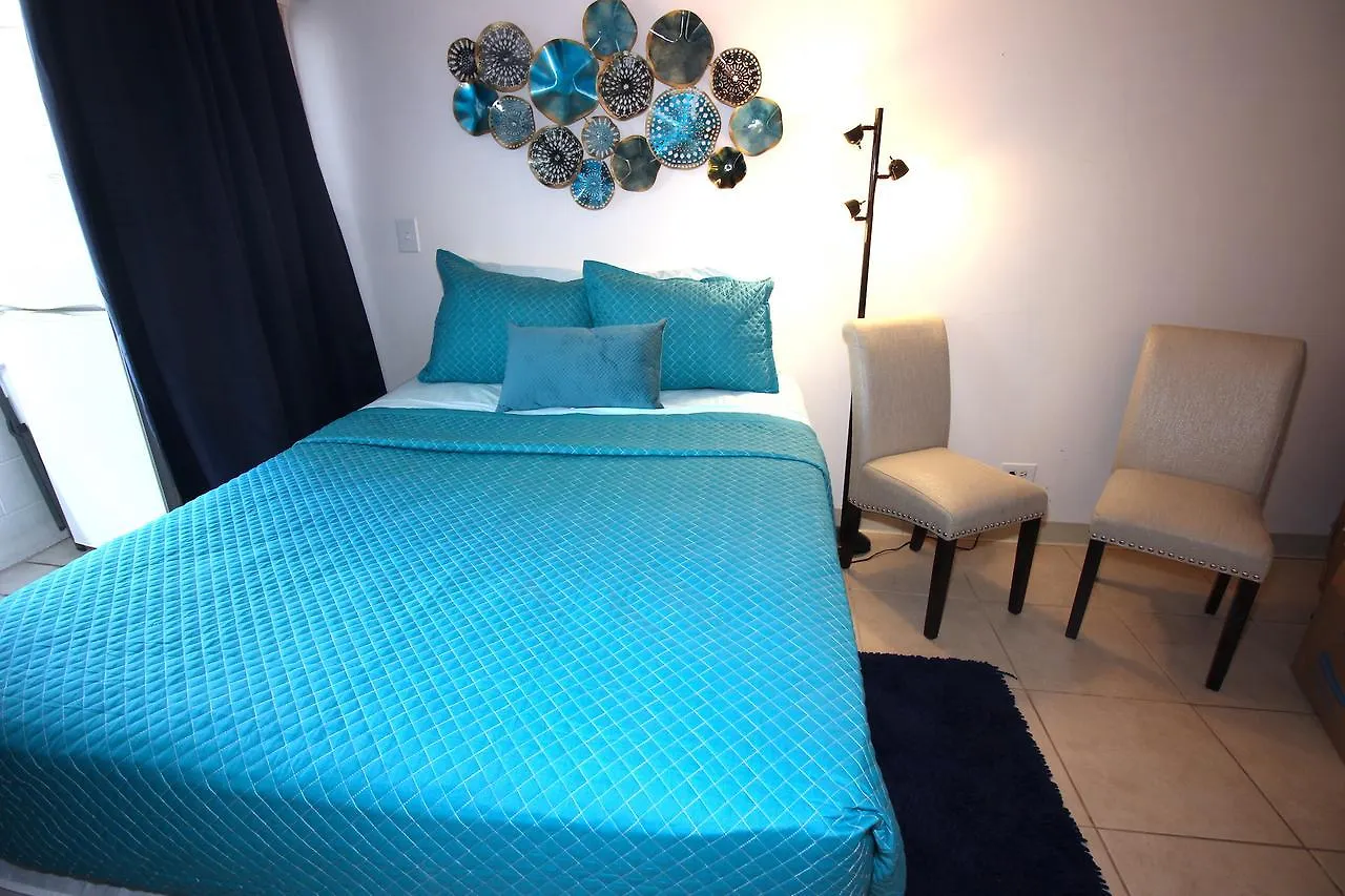 1004 Blue Oasis Apartment Honolulu